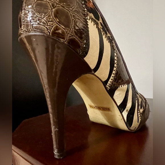 Women’s leopard/zebra/cheetah print 4 inch heels. Gently worn. Good condition. - Picture 5 of 11